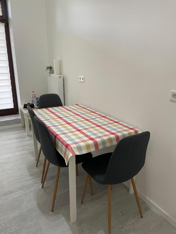 Place To Sleep - Kassel: Direkt An Der Uni Exterior photo